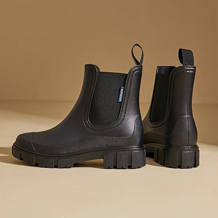 ANN CHELSEA BOOTS