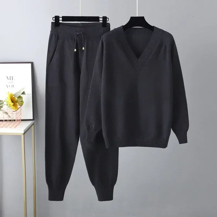 Aria | V-Neck Sweater & Knit Pants Set