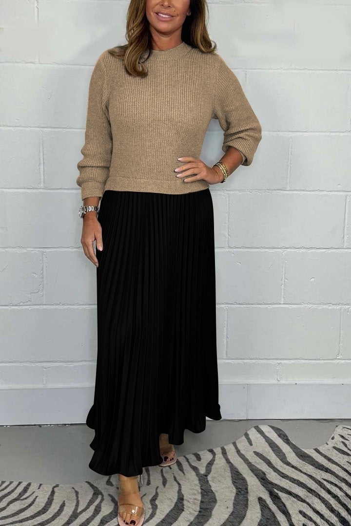 Emilia™ | Long sweater with pleated skirt